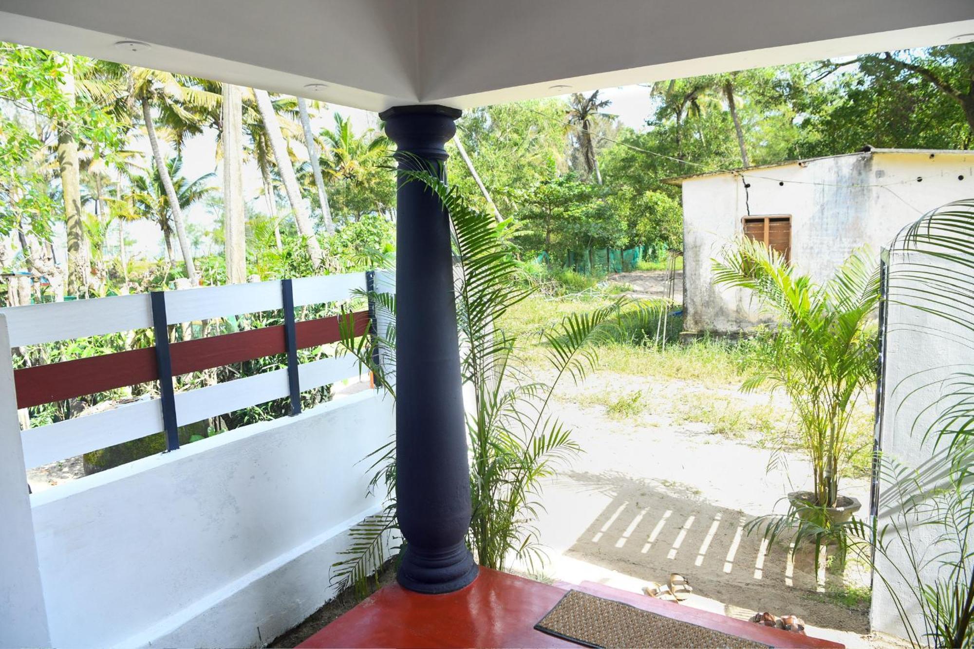 Shoreline Marari Beach Villa At Golden Beach Mararikulam Alappuzha Экстерьер фото